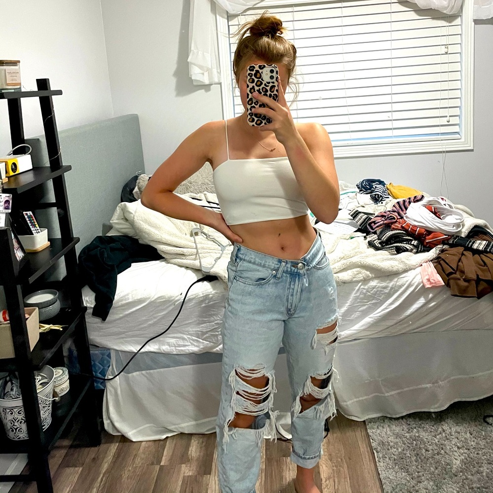 white crop tank top